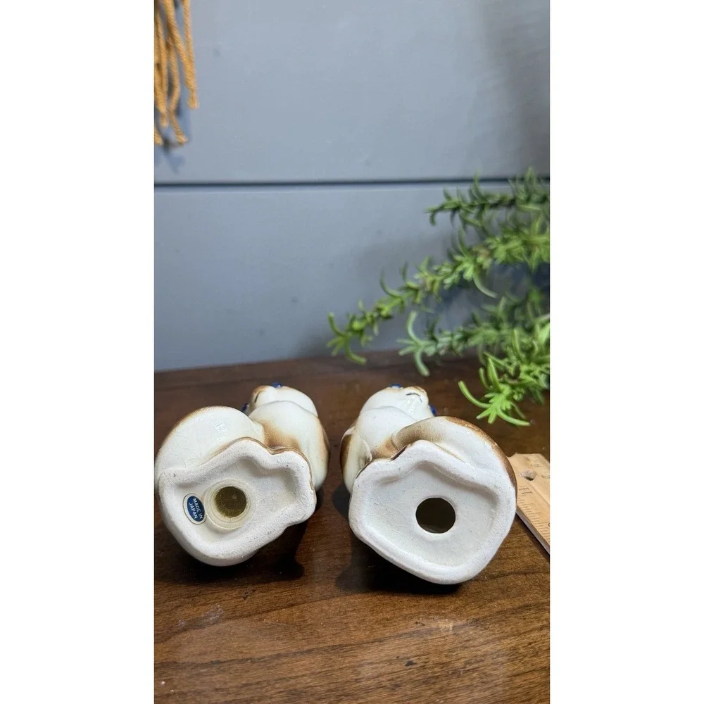 Vintage Salt & Pepper Shakers 4